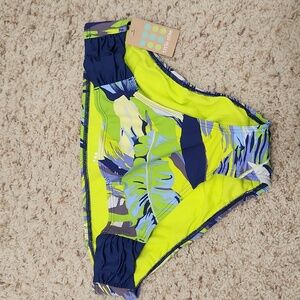 Title nine swim nwt size XL